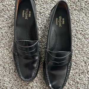 Black Loafers Bass Weejuns